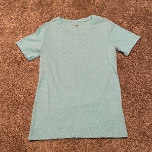NWOT Light Blue Uniqlo Short Sleeve T shirt